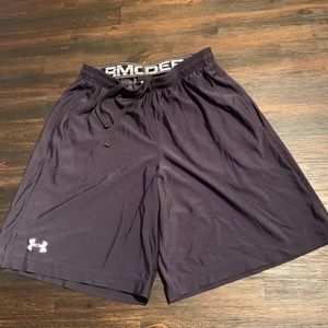 UNDER ARMOUR Shorts